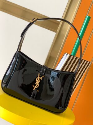 YSL聖羅蘭超A貨復刻包包 le5à7黑色亮面hobo Saint Laurent Monogram Hobo手袋