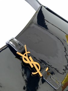 YSL聖羅蘭超A貨復刻包包 le5à7黑色亮面hobo Saint Laurent Monogram Hobo手袋
