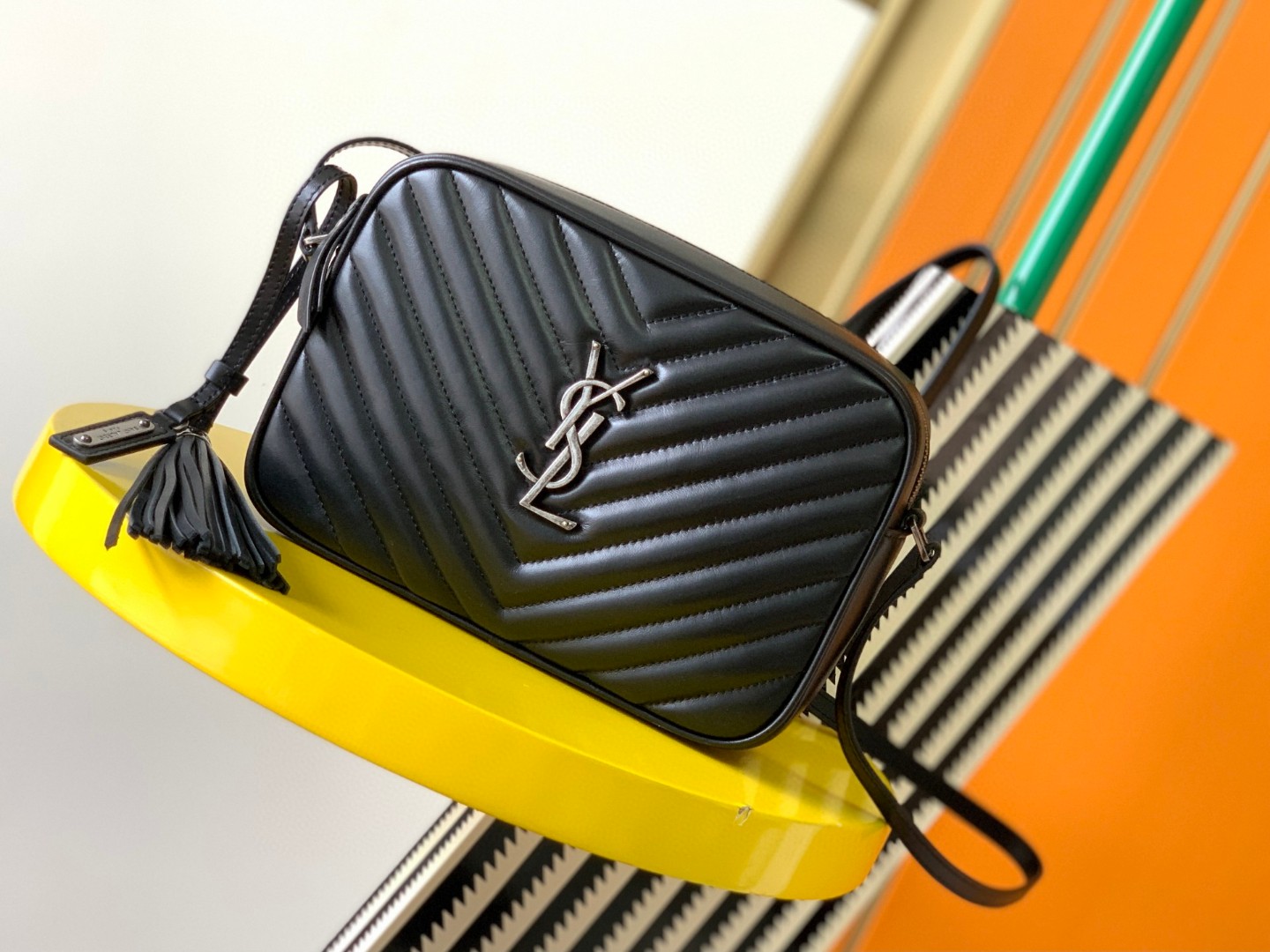 YSL202403261700001.jpg 超A貨YSL聖羅蘭包包 lou絎縫皮革相機袋 Saint Laurent Monogram肩背袋 黑色銀扣
