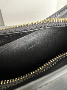 Celine賽琳高仿復刻原單包包 CELINE 2024 TILLY中號亮澤牛皮革手袋 黑色