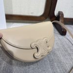 原單高仿Celine賽琳 Basace凯旋门 光滑小牛皮Besace Cuir Triomphe手袋 斜揹包 卡其