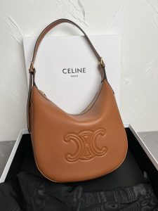 A貨名牌包Celine賽琳 HELOISE CUIR TRIOMPHE 柔軟牛皮革手袋單肩包 棕色