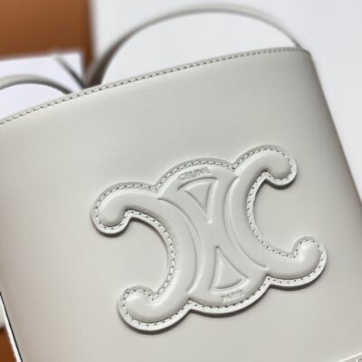 原單復刻Celine賽琳包 CUIR TRIOMPHE 牛皮水桶包小型BUCKET手袋 白色