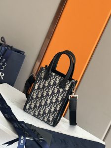 高仿迪奧Safari North-South mini手提包單肩包斜挎包新品