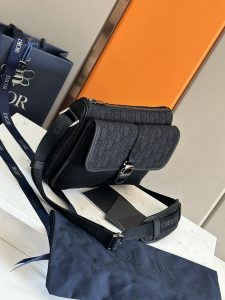 原單品質迪奧DIOR2024新品單肩包胸包Oblique 印花