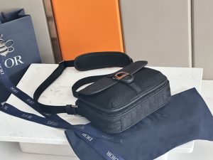 2024新品復刻一比一迪奧DIOR單肩包斜跨包奢華簡約