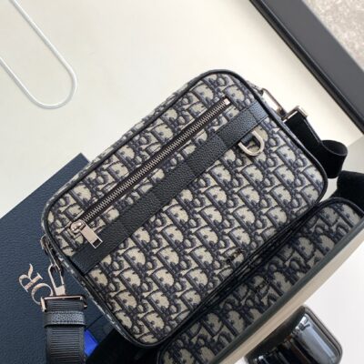 經典配色高仿迪奧DIORSafari 單肩包斜挎包新品
