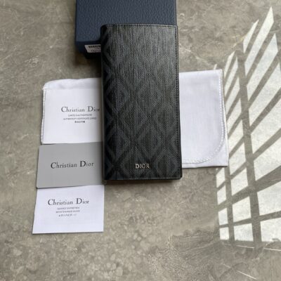 高仿DIOR男士西裝夾Diamond圖案提升格調高端人士的品味