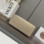 loewe羅意威原單超A貨複刻柔軟粒面牛皮革Puzzle Edge手袋 沙色/荔纹