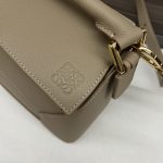 loewe羅意威原單超A貨複刻柔軟粒面牛皮革Puzzle Edge手袋 沙色/荔纹