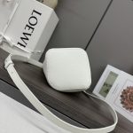 loewe羅意威高仿複刻包包 mini柔軟牛皮革Pebble Bucket水桶包 米白荔紋