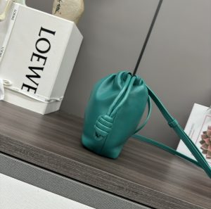 loewe羅意威超A貨手拿包 新款迷你納帕羊皮革 Flamenco Purse 手拿包翡翠綠