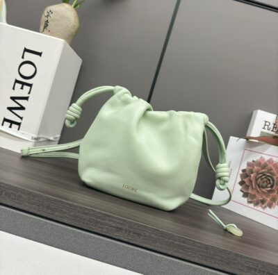 loewe羅意威超A貨手拿包 新款迷你納帕羊皮革 Flamenco Purse 手拿包 春玉色