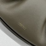 loewe羅意威精仿超A貨包包 新款 闪亮纳帕牛皮革Paseo包 深卡其綠