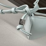 loewe羅意威高仿A貨包包 經典牛皮革Hammock hobo手袋 冰山藍