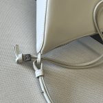 loewe羅意威高仿A貨包包 經典牛皮革Hammock hobo手袋 柔白色