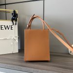 loewe羅意威原單A貨高仿包包 Standard A5 Tote手袋 棕色