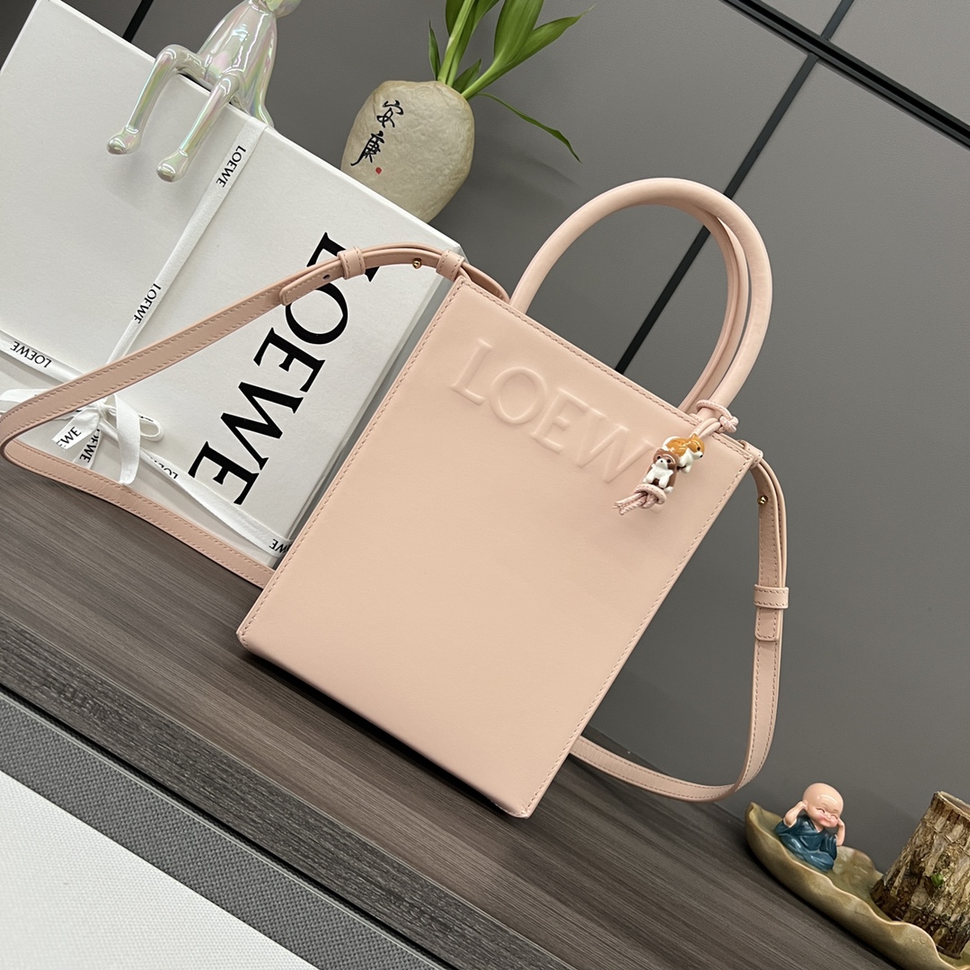 loewe202403193500008.jpg loewe羅意威原單A貨高仿包包 Standard A5 Tote手袋 淺桃色