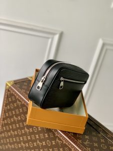 M51726水波黑紋Pochette Kasai lv原單手拿包方形錢包真皮