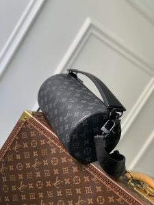 M46692lv高仿 老花27x 15x 15釐米頂級原單圓筒包單肩包男女可用