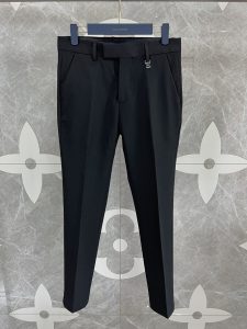 一比一復刻LV 春季新品專櫃同步男裝休閒西褲九分褲男
