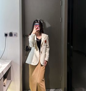 太帥氣了LV高仿服裝西裝外套女士西裝 白色