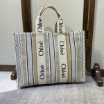 複刻名牌包Chloe蔻依 Chloé標識刺繡彩虹包 Woody大號托特包