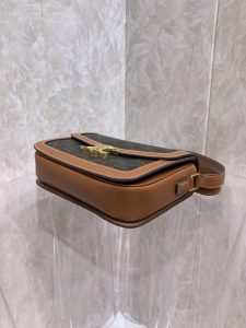 高仿品牌包Celine賽琳包包 凱旋門斜挎包深褐標誌印花CLASSIQUE TRIOMPHE手袋