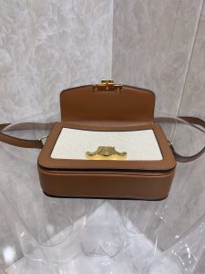 高仿品牌包Celine賽琳包包 凱旋門斜挎包 帆布CLASSIQUE TRIOMPHE手袋小號