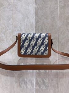 高仿品牌包Celine賽琳包包 凱旋門斜挎包 鎖釦印花CLASSIQUE TRIOMPHE手袋小號
