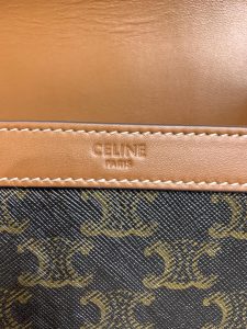 高仿品牌包Celine賽琳包包 凱旋門斜挎包深褐標誌印花CLASSIQUE TRIOMPHE手袋小號