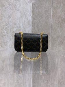 高仿奢侈品包Celine賽琳單肩包 標誌印花CLAUDE飾鍊肩揹袋 金鍊金標 黃褐色
