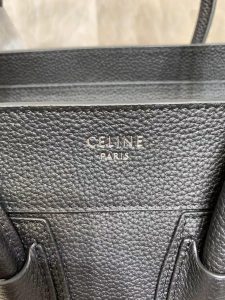一比一複刻Celine賽琳手提包 敲打小牛皮小巧型Luggage micro手袋 笑臉包 黑