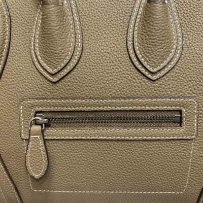 一比一複刻Celine賽琳手提包 敲打小牛皮小巧型Luggage micro手袋 笑臉包 棕色
