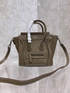一比一複刻Celine賽琳手提包 敲打小牛皮袖珍型Luggage nano手袋 笑臉包 棕色