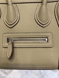 一比一複刻Celine賽琳手提包 敲打小牛皮袖珍型Luggage nano手袋 笑臉包 卡其