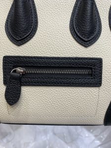 一比一複刻Celine賽琳手提包 敲打小牛皮袖珍型Luggage nano手袋 笑臉包 黑白