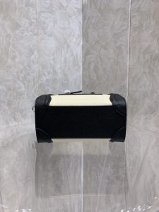 一比一複刻Celine賽琳手提包 敲打小牛皮袖珍型Luggage nano手袋 笑臉包 黑白