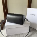 1比1高仿名牌包Celine賽琳 凱旋門光滑牛皮CUIR TRIOMPHE小型波士頓手袋 黑色