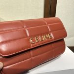 複刻名牌包Celine賽琳 MATELASSE MONOCHROME 絎縫羊皮革鏈條肩揹包飾鍊掛肩袋 棗紅