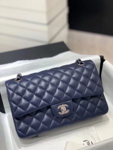 全套原包裝 頂級羊皮材質 𝗖𝗹𝗮𝘀𝘀𝗶𝗰 𝗙𝗹𝗮𝗽香奈兒頂級高仿包包女款腋下包