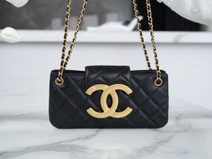 香奈兒 𝟐𝟒𝐂 超級好看 經典黑色雙C 一比一復刻法棍包女款單肩包腋下包