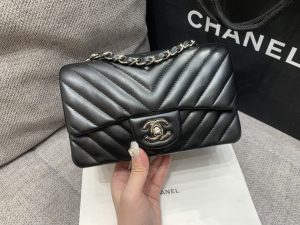 CF系列香奈兒內置芯片羊皮材質女款包包A貨精品