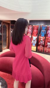 Chanel香奈兒高仿衣服時尚減齡2024新品女款連衣裙