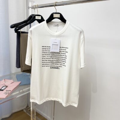 新品原單高仿香奈兒時尚帥氣圓領短袖T恤 logo燙鑽