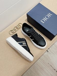 DIOR頂級一比一休閒皮鞋意大利牛皮香港專櫃出品