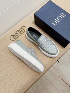 DIOR頂級原單真皮材質商務休閒鞋皮鞋 新品