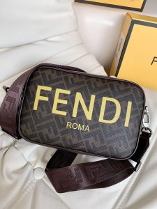 高仿FENDI pouch芬迪男包 相機包 牛皮