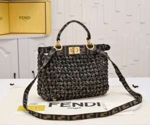 7715Fendi高仿新品peekaboo手袋經典新品專櫃同步