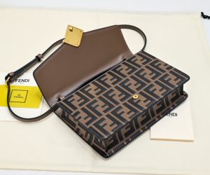 8953芬迪原單包包皮夾